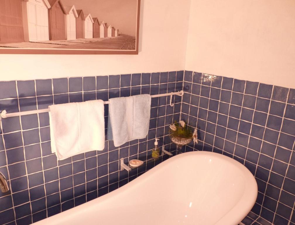 Le Fraysse Bed & Breakfast Montdurausse Стая снимка
